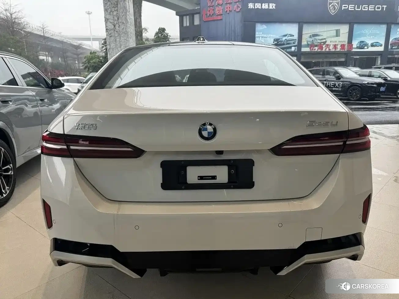 BMW 5 series 2025 Белый из Китая, фото 4