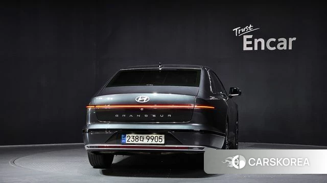 Hyundai Grandeur (GN7) id 3786846 из Кореи 14