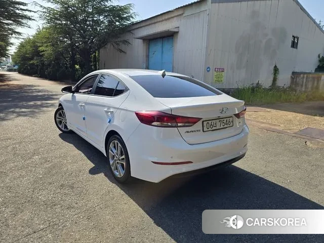 Hyundai Avante AD id 3636822 из Кореи 14