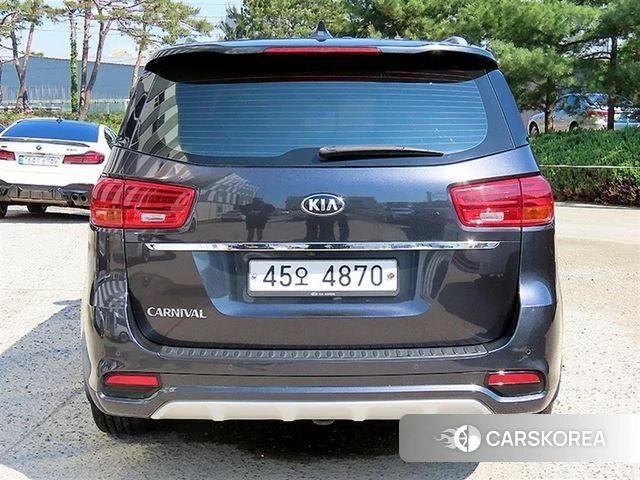 Kia The New Carnival id 4397714 из Кореи 14