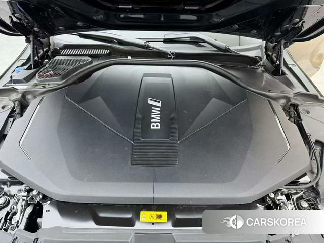 BMW i5 id 4341923 из Китая 11