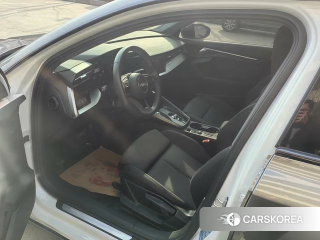Audi A3 2021 Серебристо-серый из Китая, фото 4