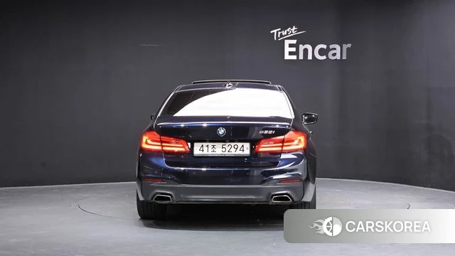 BMW 5 Series (G30) id 4520195 из Кореи 27
