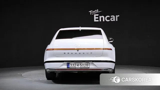 Hyundai Grandeur (GN7) id 3684424 из Кореи 14