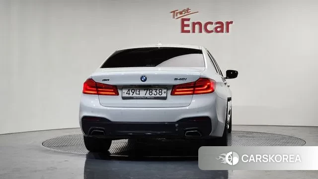 BMW 5 Series (G30) id 3254442 из Кореи 14