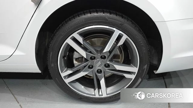 Audi A4 (B9) id 3795561 из Кореи 14