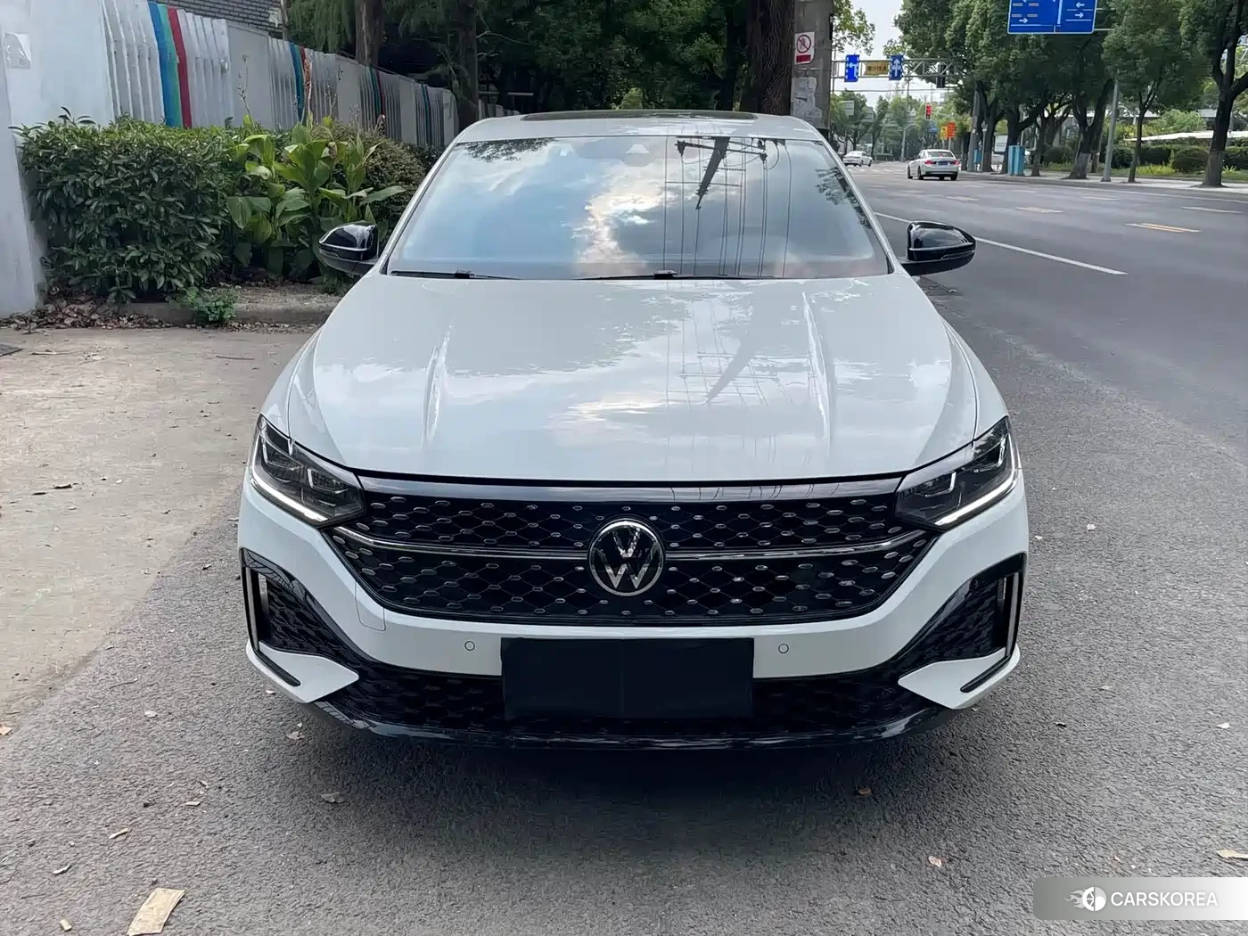 Volkswagen Lavida 2024 Белый из Китая, фото 5
