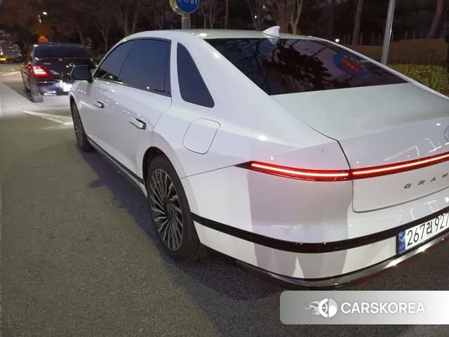 Hyundai Grandeur (GN7) id 3394210 из Кореи 14