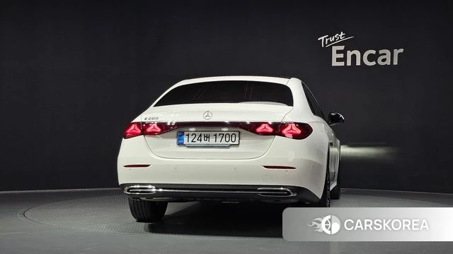 Mercedes-Benz E-Class W214 id 4644877 из Кореи 29