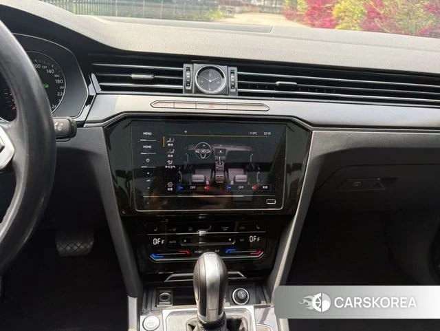 Volkswagen Magotan id 4241096 из Китая 11