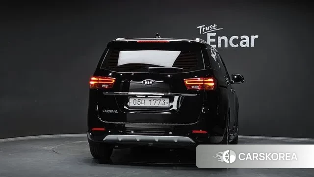 Kia The New Carnival id 3386140 из Кореи 14