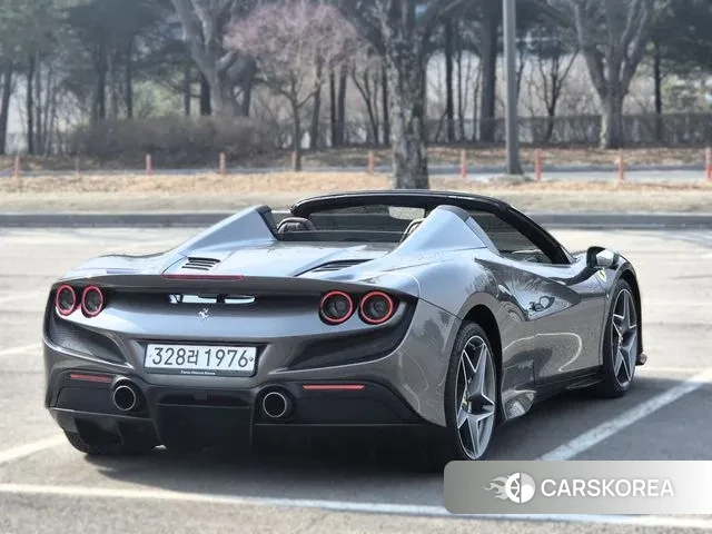 Ferrari F8 Spider id 3759785 из Кореи 14