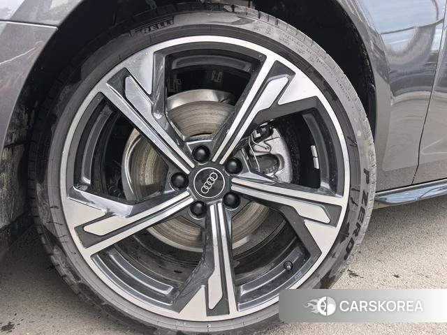Audi A4L id 4258713 из Китая 12