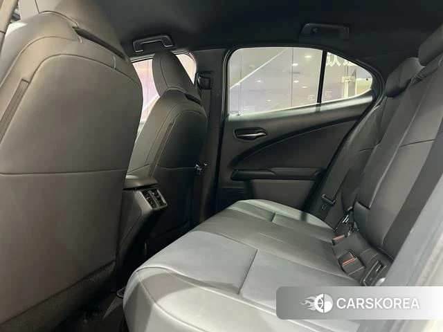 Lexus UX id 4359515 из Китая 12