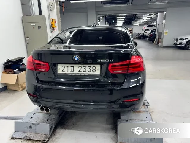 BMW 3 Series (F30) 2018 Черный из Кореи, фото 4