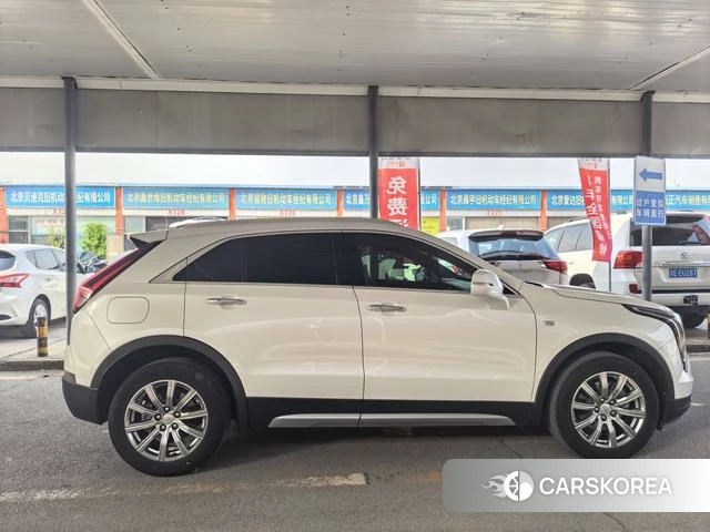 Cadillac XT4 2020 Белый из Китая, фото 4