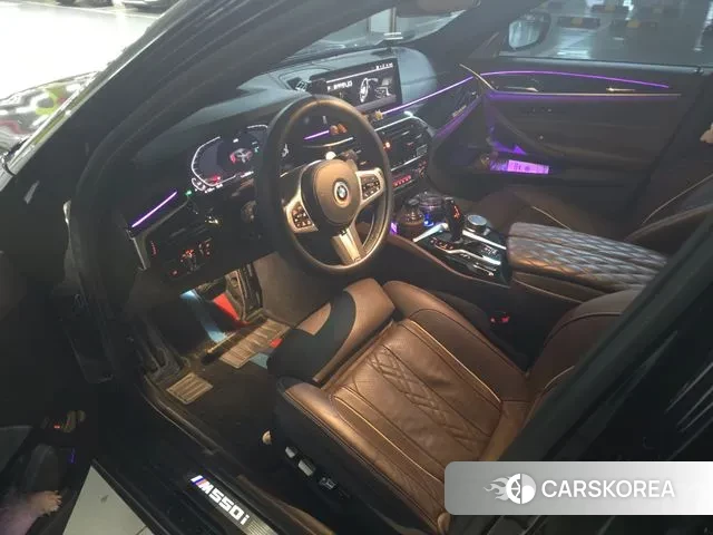 BMW 5 Series (G30) 2023 Черный из Кореи, фото 4