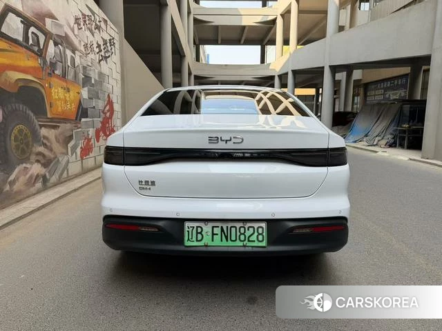 BYD Seal 05DM 2025 Белый из Китая, фото 4