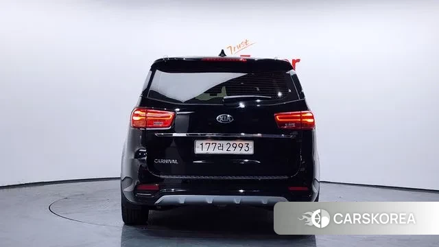 Kia The New Carnival id 3514650 из Кореи 14