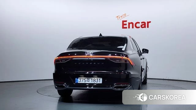 Hyundai The New Grandeur IG Hybrid id 4396286 из Кореи 27