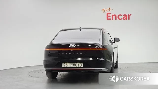 Hyundai Grandeur (GN7) id 3653978 из Кореи 14