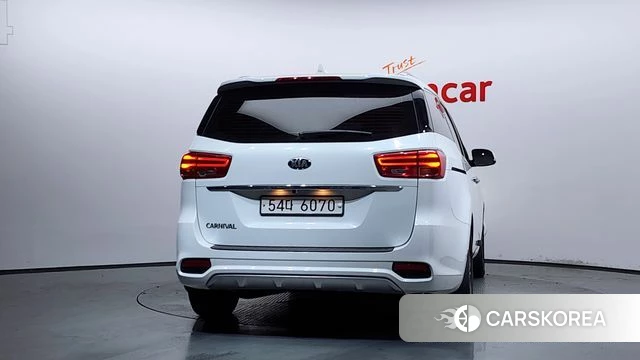 Kia The New Carnival id 4610493 из Кореи 14