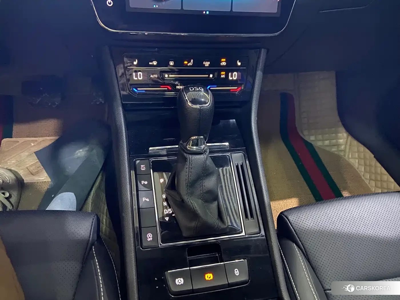 Skoda Superb id 4686135 из Китая 17