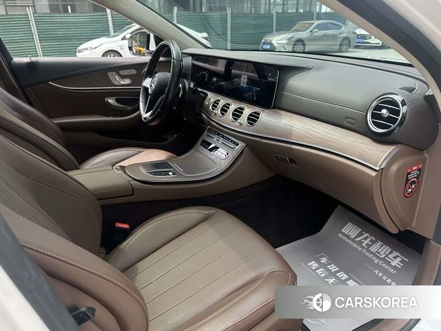 Mercedes-Benz E-class id 4263698 из Китая 19