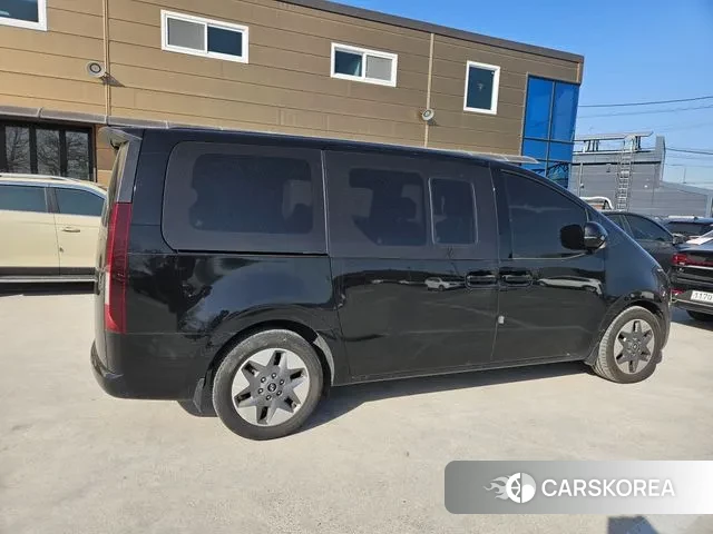 Hyundai Staria id 3706966 из Кореи 8