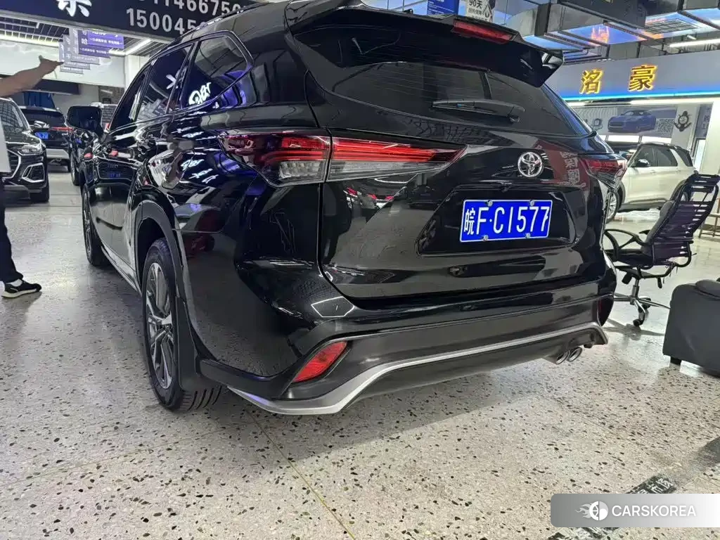 Toyota Crown 2025 Черный из Китая, фото 4