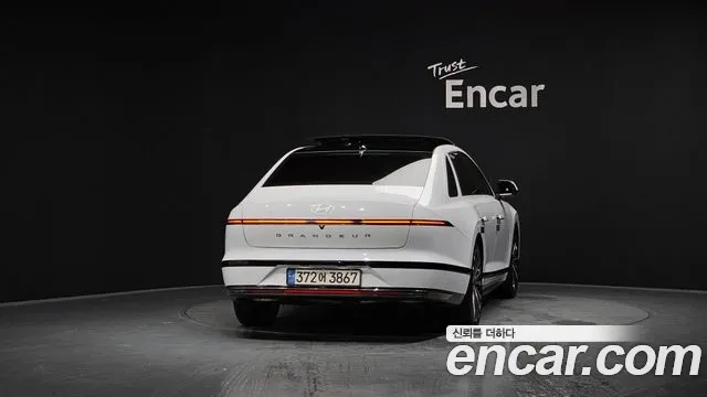 Hyundai Grandeur Hybrid (GN7) id 2925720 из Кореи 14