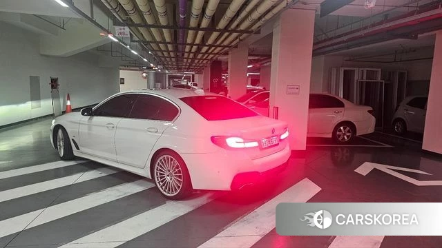 BMW 5 Series (G30) 2022 Белый из Кореи, фото 6