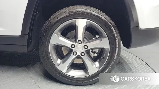 Jeep Grand Cherokee (WL) id 3624659 из Кореи 14