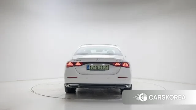 Mercedes-Benz E-Class W214 id 3689448 из Кореи 14