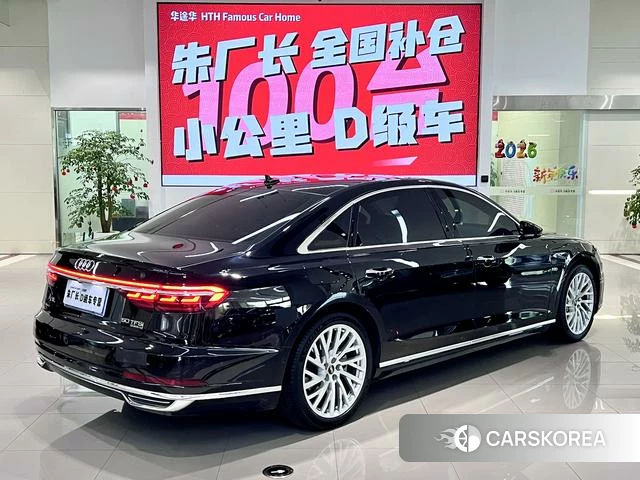 Audi A8 2022 Черный из Китая, фото 4