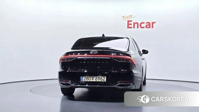 Hyundai The New Grandeur IG Hybrid id 4507362 из Кореи 26