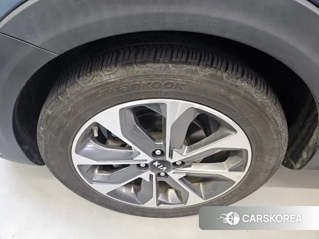 Kia Stonic id 3375350 из Кореи 8