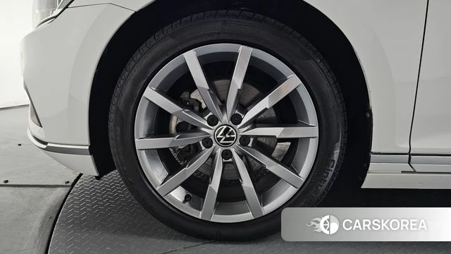 Volkswagen Passat GT (B8) id 4697169 из Кореи 34