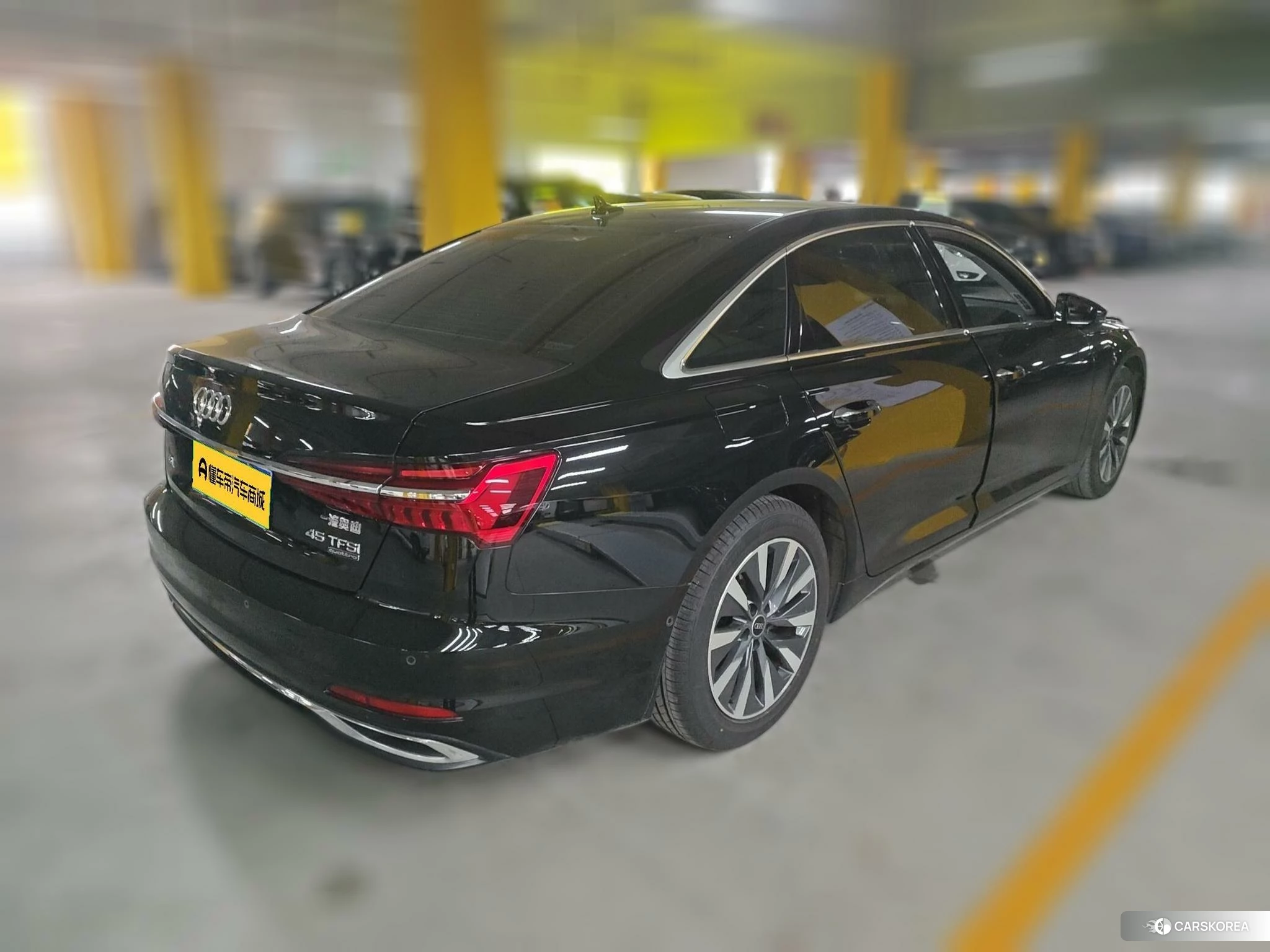 Audi A6L id 4512703 из Китая 15