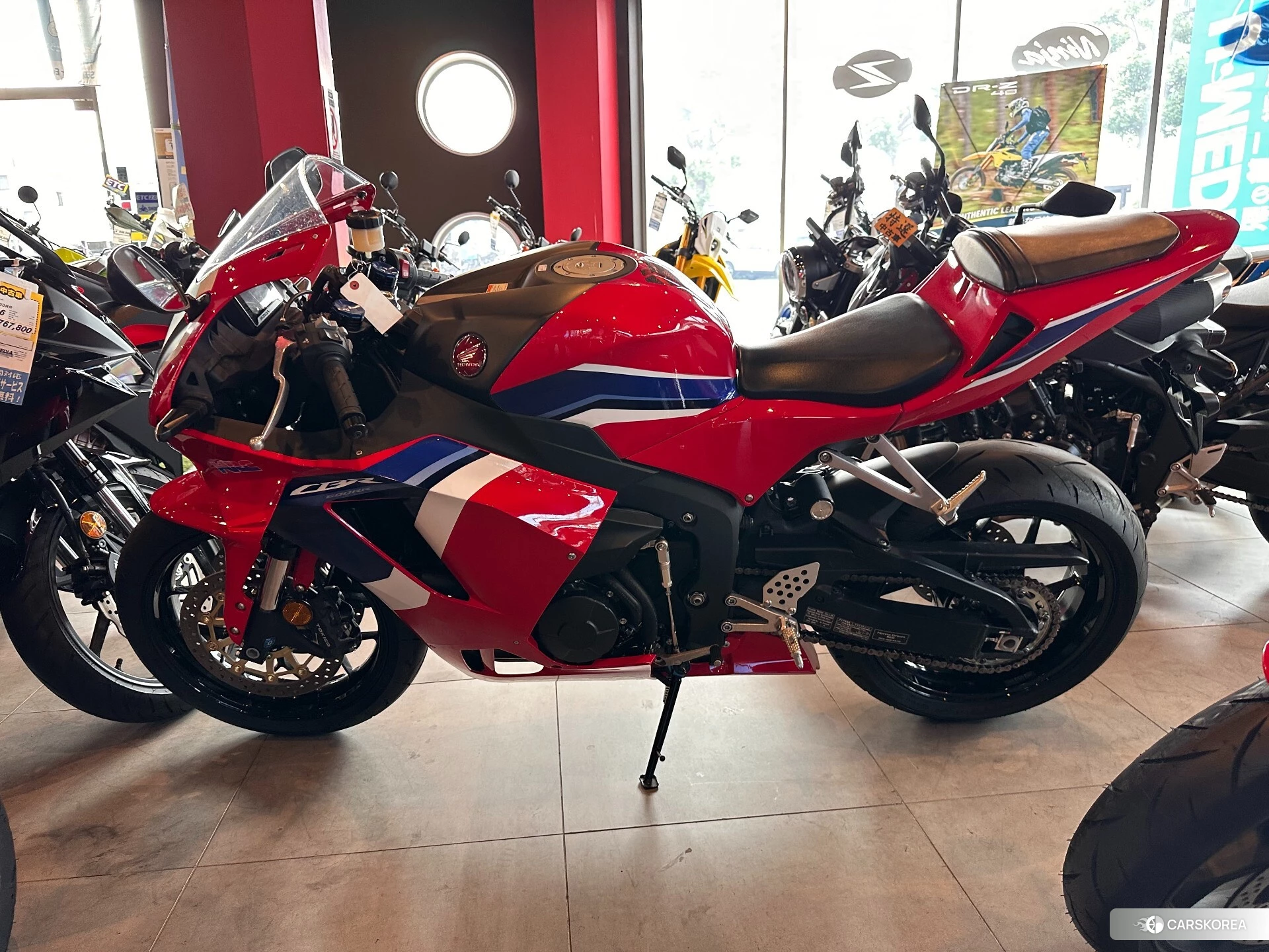 Honda CBR600RR ABS 2022 из Японии, фото 3