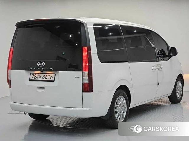 Hyundai Staria id 4469695 из Кореи 14
