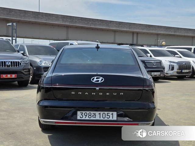 Hyundai Grandeur (GN7) id 4367625 из Кореи 14
