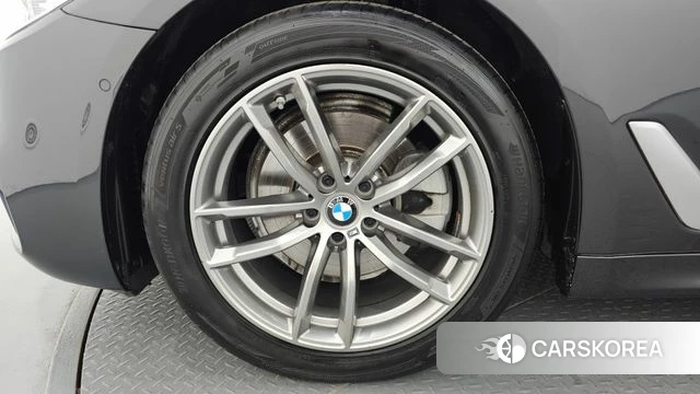 BMW 5 Series (G30) id 4855719 из Кореи 27