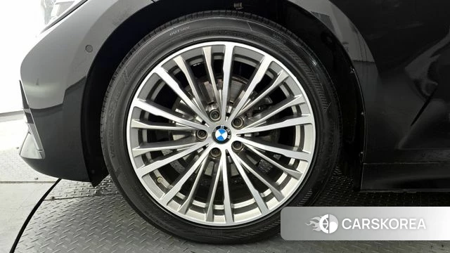 BMW 3 Series (G20) id 3872701 из Кореи 14