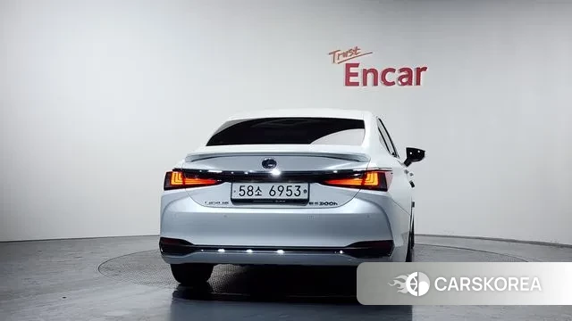 Lexus ES300h 7th generation id 3772935 из Кореи 14