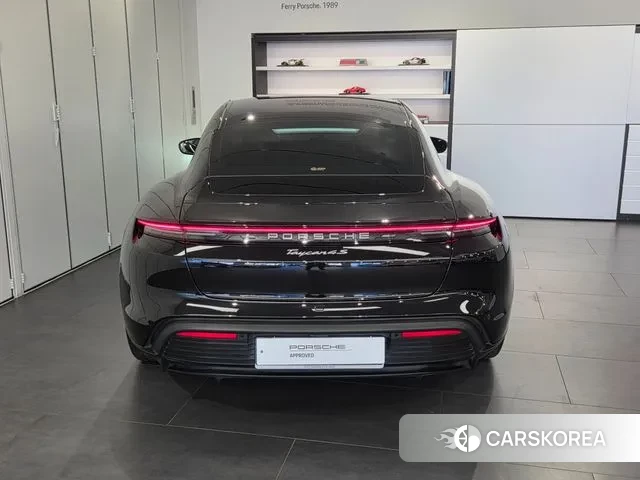 Porsche Taycan 2024 Черный из Кореи, фото 6