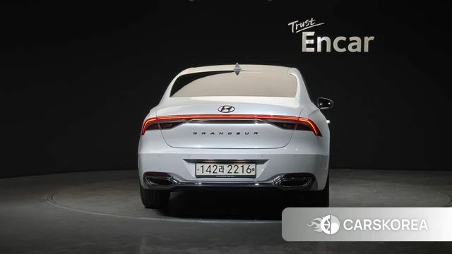 Hyundai The New Grandeur IG id 3834178 из Кореи 14