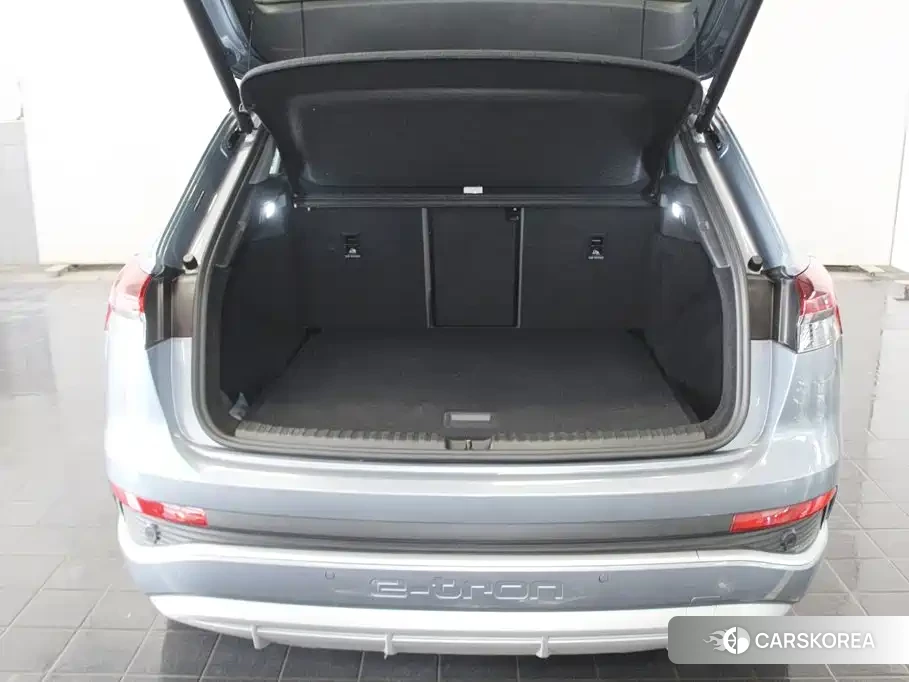 Audi Q4 e-tron 2024 Синий из Китая, фото 6