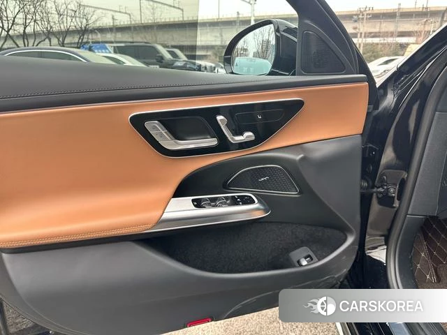 Mercedes-Benz E-class id 4256620 из Китая 17