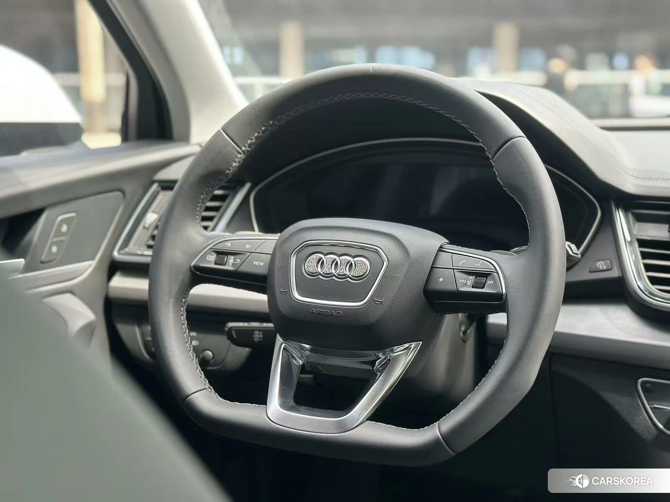 Audi Q5L id 4441128 из Китая 8
